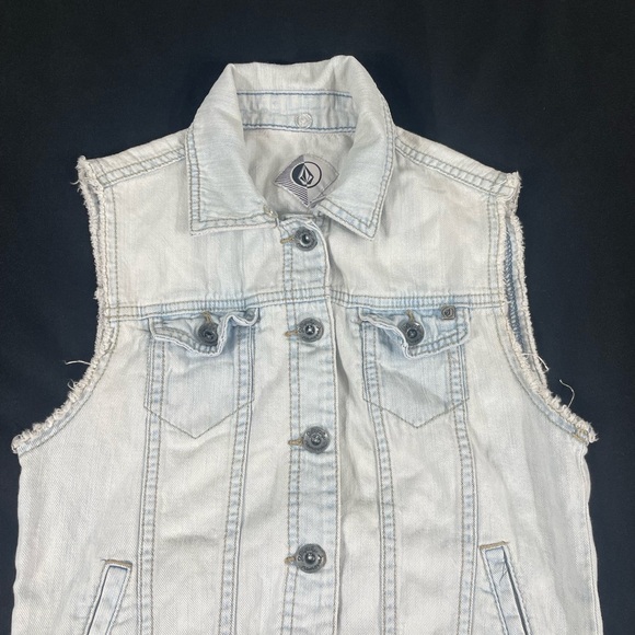 Volcom Women Blue Washed Crop Denim Vest Size XS - Picture 2 of 9